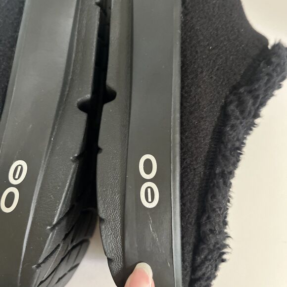 OOFOS OOmg Luxe Clog Men Black Brand New Recovery Faux Fur Slipper Comfort SZ 10 main image 6